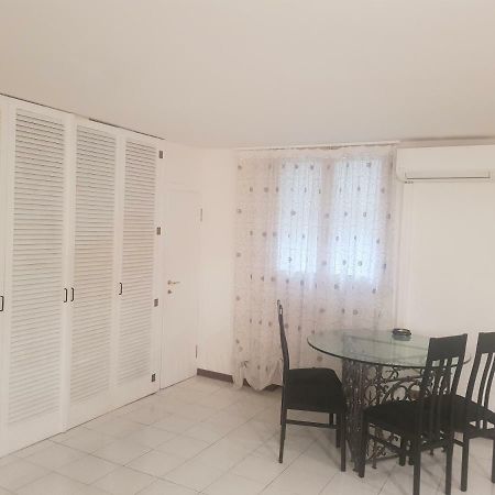 Monolocale Oberdan Apartment โบโลญญา ภายนอก รูปภาพ